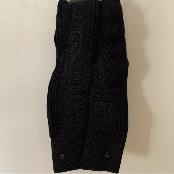 lululemon Find Your Balance Knee-High Sock in Black Size S/M Brand New NWT - Picture 3 of 16